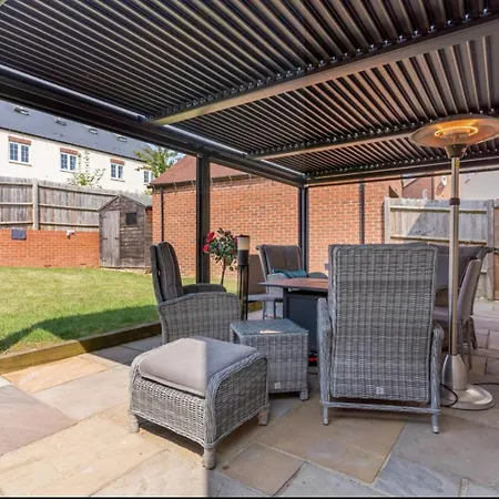 Luxury 5 Bed House With Hot Tub Nr Bicester Village Exterior photo