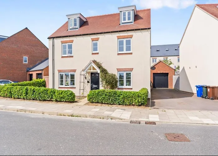 Luxury 5 Bed House With Hot Tub Nr Bicester Village